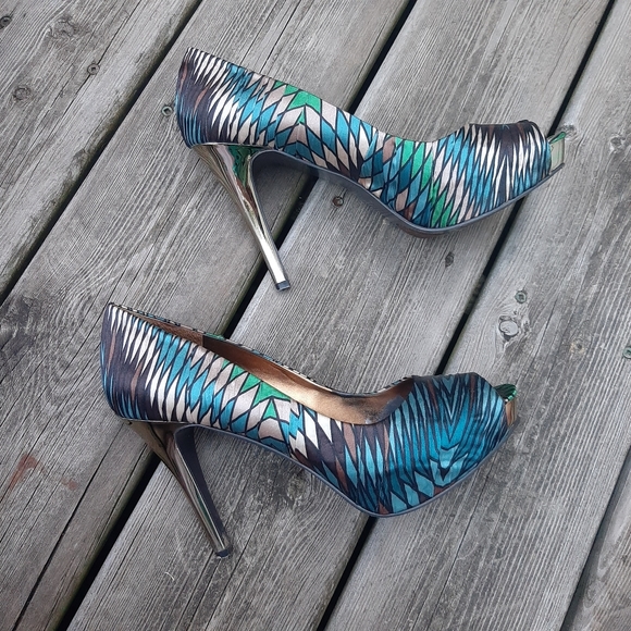 Nine West Platform Heels - Picture 4 of 12